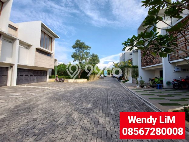 Rumah Luxury Modern Tanpa Renovasi di Ampera Jakarta Selatan Rumah Luxury Modern Tanpa Renovasi di Ampera Jakarta Selatan