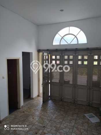 Rumah Mewah dg Private Pool TERMURAH dekat Sekolah Gonzaga Pejaten Barat, Jakarta Selatan Rumah Mewah dg Private Pool TERMURAH dekat Sekolah Gonzaga Pejaten Barat, Jakarta Selatan