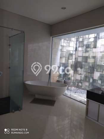 Rumah Mewah dg Private Pool TERMURAH dekat Sekolah Gonzaga Pejaten Barat, Jakarta Selatan Rumah Mewah dg Private Pool TERMURAH dekat Sekolah Gonzaga Pejaten Barat, Jakarta Selatan
