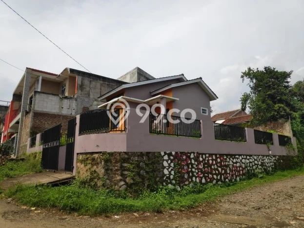For Sale Rumah 2 Kamar Lokasi Ideal Bagus dan Strategis di Soreang For Sale Rumah 2 Kamar Lokasi Ideal Bagus dan Strategis di Soreang