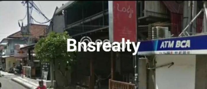 Rumah Siap Huni di Seminyak, Badung, LT 200m2m² LB 400m2m² Rumah Siap Huni di Seminyak, Badung, LT 200m2m² LB 400m2m²