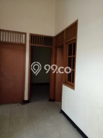Disewakan! Rumah 3 Kamar Tidur &
1 Kamar Mandi di Poris, Tangerang Disewakan! Rumah 3 Kamar Tidur &
1 Kamar Mandi di Poris, Tangerang