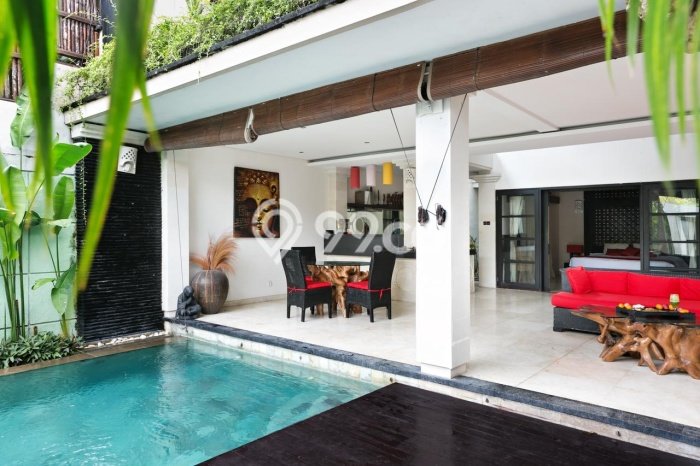 Hunian Elit LB 243m2 Siap Huni Desain Elegan di Seminyak, Badung Hunian Elit LB 243m2 Siap Huni Desain Elegan di Seminyak, Badung