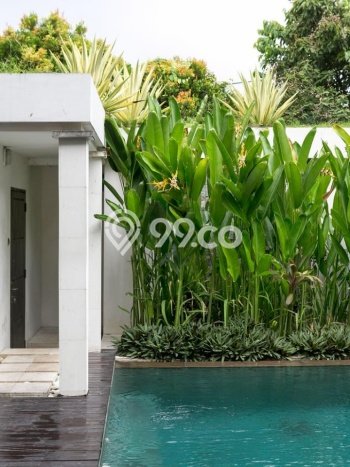 Hunian Elit LB 243m2 Siap Huni Desain Elegan di Seminyak, Badung Hunian Elit LB 243m2 Siap Huni Desain Elegan di Seminyak, Badung