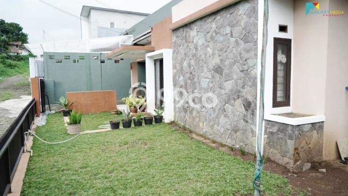 Dijual Hunian Rumah Nyaman 5 Kamar di Geger Kalong, Bandung Dijual Hunian Rumah Nyaman 5 Kamar di Geger Kalong, Bandung
