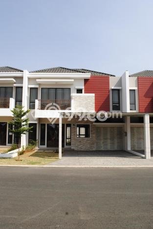 Jual Rumah Luas Megah Dengan View Cantik di Green Lake City, Jakarta Barat Jual Rumah Luas Megah Dengan View Cantik di Green Lake City, Jakarta Barat