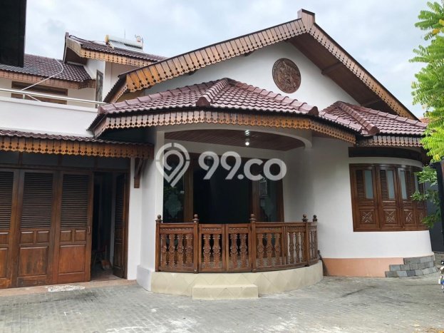 Dijual Rumah Premium dengan Fasilitas Sekitar Lengkap di Banjarsari, Solo Dijual Rumah Premium dengan Fasilitas Sekitar Lengkap di Banjarsari, Solo