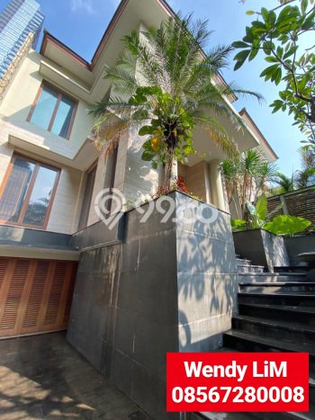 For Sale! Luxury House LT 250m2 Desain Elegan di Mega Kuningan For Sale! Luxury House LT 250m2 Desain Elegan di Mega Kuningan