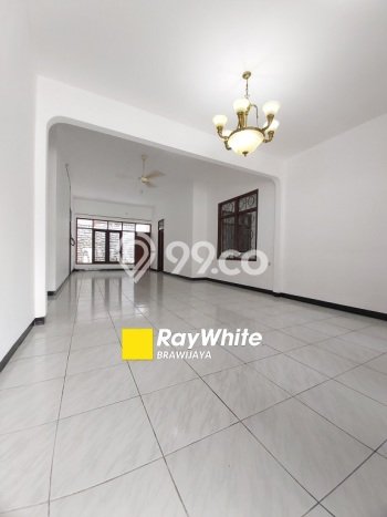 Jarang Ada! Rumah Kontrakan 3 Kamar Bagus Siap Huni SCBD Jarang Ada! Rumah Kontrakan 3 Kamar Bagus Siap Huni SCBD