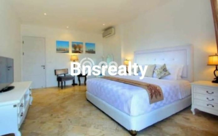 PROMO SPESIAL! Rumah Siap Huni area Seminyak, Luas 600m2m² Bangunan 325m2m² PROMO SPESIAL! Rumah Siap Huni area Seminyak, Luas 600m2m² Bangunan 325m2m²