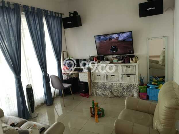 Jual Rumah Luas Elegan Dengan View Eksklusif di Green Lake City, Jakarta Barat Jual Rumah Luas Elegan Dengan View Eksklusif di Green Lake City, Jakarta Barat