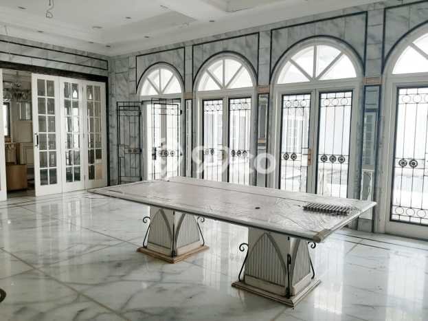 Dijual Rumah Premium dengan Fasilitas Sekitar Komplit di Menteng, Jakarta Pusat Dijual Rumah Premium dengan Fasilitas Sekitar Komplit di Menteng, Jakarta Pusat