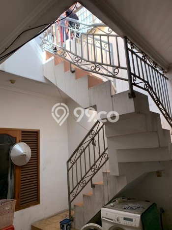 Rumah Elit LB 349m2 Siap Pakai Desain Elegan di Kedoya, Jakarta Barat Rumah Elit LB 349m2 Siap Pakai Desain Elegan di Kedoya, Jakarta Barat