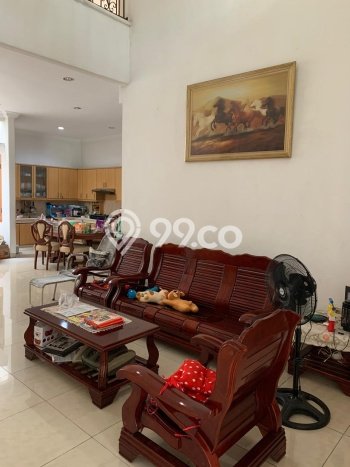 Rumah Elit LB 349m2 Siap Pakai Desain Elegan di Kedoya, Jakarta Barat Rumah Elit LB 349m2 Siap Pakai Desain Elegan di Kedoya, Jakarta Barat