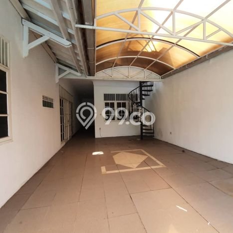 Siap Huni Hunian Elit 4 Kamar di Kebayoran Lama Dekat ke Mana Saja Siap Huni Hunian Elit 4 Kamar di Kebayoran Lama Dekat ke Mana Saja