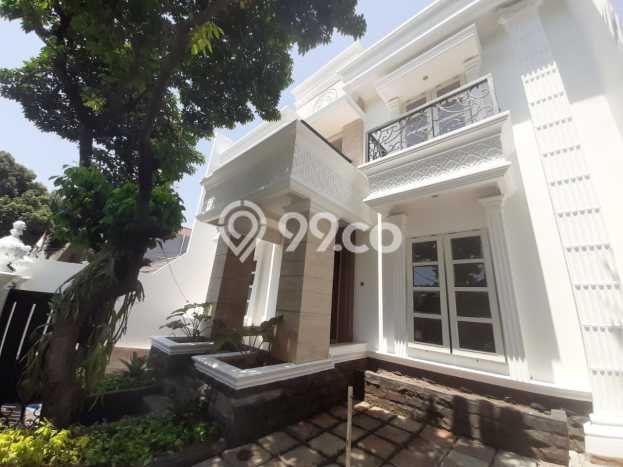 The Newly Clasic House near Blok M Plaza, Kebayoran Baru, Jakarta Selatan The Newly Clasic House near Blok M Plaza, Kebayoran Baru, Jakarta Selatan