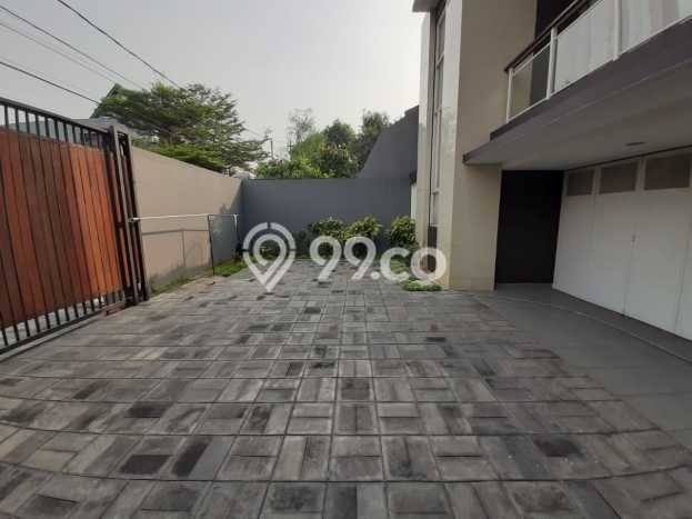 The Newly Luxury House with Private Pool & Lift at SENOPATI AREA, Kebayoran Baru The Newly Luxury House with Private Pool & Lift at SENOPATI AREA, Kebayoran Baru