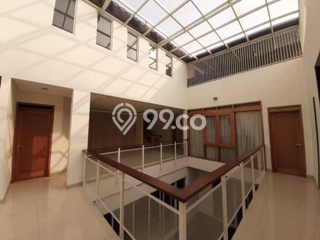 The Newly Luxury House with Private Pool & Lift at SENOPATI AREA, Kebayoran Baru The Newly Luxury House with Private Pool & Lift at SENOPATI AREA, Kebayoran Baru