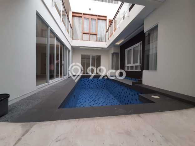 The Newly Luxury House with Private Pool & Lift at SENOPATI AREA, Kebayoran Baru The Newly Luxury House with Private Pool & Lift at SENOPATI AREA, Kebayoran Baru