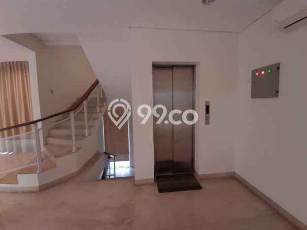 The Newly Luxury House with Private Pool & Lift at SENOPATI AREA, Kebayoran Baru The Newly Luxury House with Private Pool & Lift at SENOPATI AREA, Kebayoran Baru