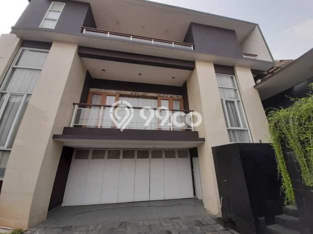 The Newly Luxury House with Private Pool & Lift at SENOPATI AREA, Kebayoran Baru The Newly Luxury House with Private Pool & Lift at SENOPATI AREA, Kebayoran Baru