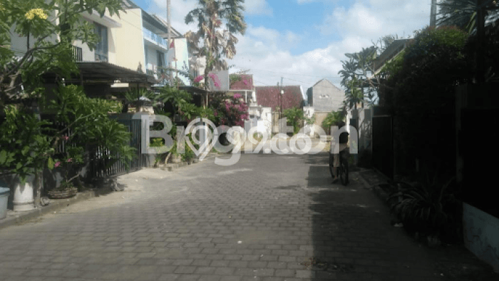 Rumah kawasan Mumbul, Dekat Fasilitas, LT 100m² Rumah kawasan Mumbul, Dekat Fasilitas, LT 100m²