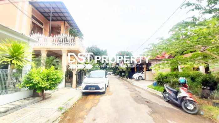 HOT PROPERTY! Rumah Strategis area , LT 153m2m² LB 100m2m² HOT PROPERTY! Rumah Strategis area , LT 153m2m² LB 100m2m²