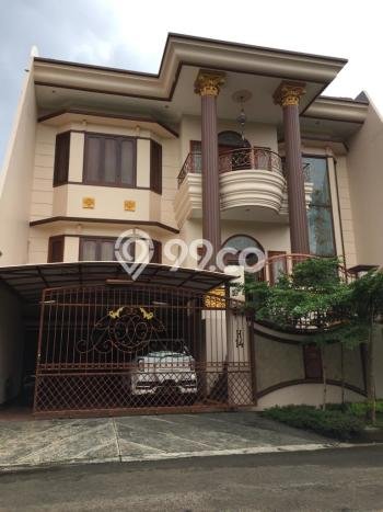 Hunian Elit LB 400m2 Siap Pakai Desain Elegan di Bintaro, Jakarta Selatan Hunian Elit LB 400m2 Siap Pakai Desain Elegan di Bintaro, Jakarta Selatan