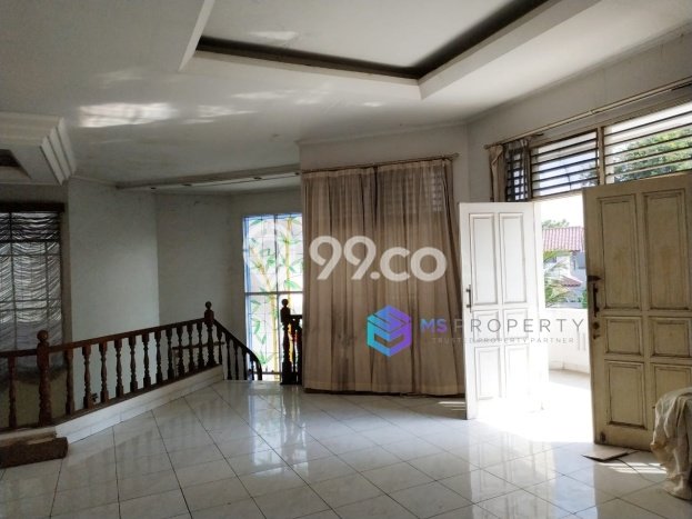 Dijual Rumah Luas Elegan Dengan View Eksklusif di Lebak Bulus, Jakarta Selatan Dijual Rumah Luas Elegan Dengan View Eksklusif di Lebak Bulus, Jakarta Selatan