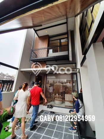 Rumah di BSD, Tangerang, Luas 40m² Bangunan 45m² Rumah di BSD, Tangerang, Luas 40m² Bangunan 45m²