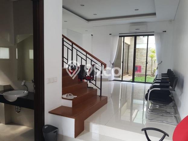Rumah Elit Modern Tanpa Renovasi di BSD Green Wich Tangerang Rumah Elit Modern Tanpa Renovasi di BSD Green Wich Tangerang