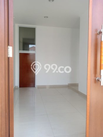 Hunian Elit LB 285m2 Siap Pakai Desain Elegan di Puri Indah, Jakarta Barat Hunian Elit LB 285m2 Siap Pakai Desain Elegan di Puri Indah, Jakarta Barat