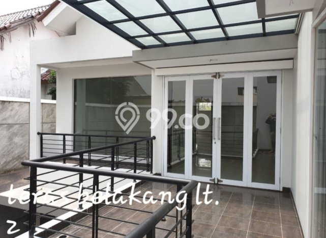 Disewakan! Rumah 4 Kamar Tidur &
4 Kamar Mandi di Serpong Villa Melati Mas, Tangerang Selatan Disewakan! Rumah 4 Kamar Tidur &
4 Kamar Mandi di Serpong Villa Melati Mas, Tangerang Selatan