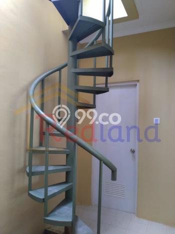 Disewakan! Rumah 3 Kamar Tidur &
2 Kamar Mandi di Manyaran, Semarang Disewakan! Rumah 3 Kamar Tidur &
2 Kamar Mandi di Manyaran, Semarang