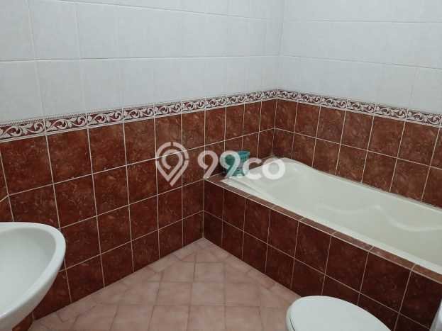 For Sale Hunian Rumah Terawat 5 Kamar di Kalideres, Jakarta Barat For Sale Hunian Rumah Terawat 5 Kamar di Kalideres, Jakarta Barat