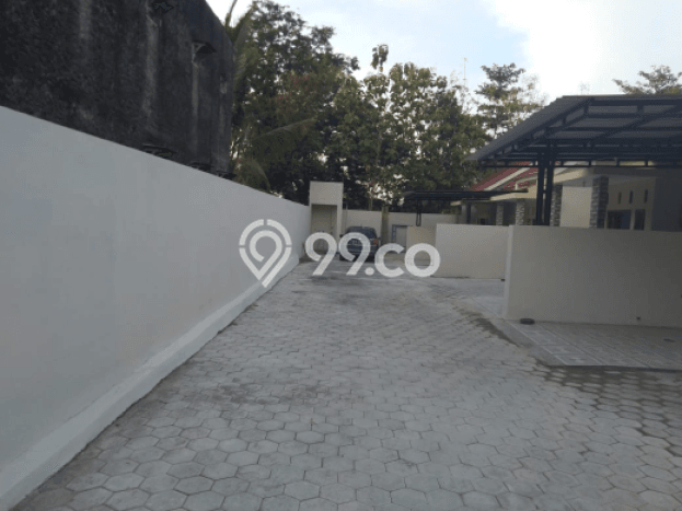 Jual Rumah Bagus Siap Huni LB 70m2 di Banjarsari, Solo Jual Rumah Bagus Siap Huni LB 70m2 di Banjarsari, Solo
