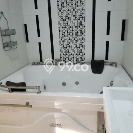 Rumah Mewah Siap Huni LT 200m2 di Kembangan, Jakarta Barat Rumah Mewah Siap Huni LT 200m2 di Kembangan, Jakarta Barat