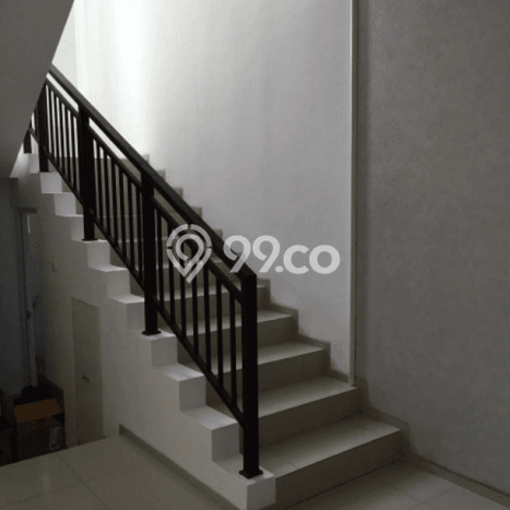 Rumah Mewah Siap Huni LT 200m2 di Kembangan, Jakarta Barat Rumah Mewah Siap Huni LT 200m2 di Kembangan, Jakarta Barat