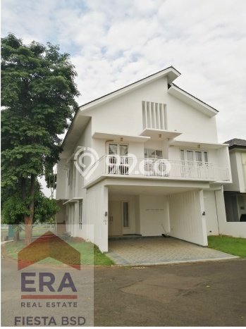 Rumah Luxury Modern Tanpa Renovasi di BSD City Tangerang Rumah Luxury Modern Tanpa Renovasi di BSD City Tangerang
