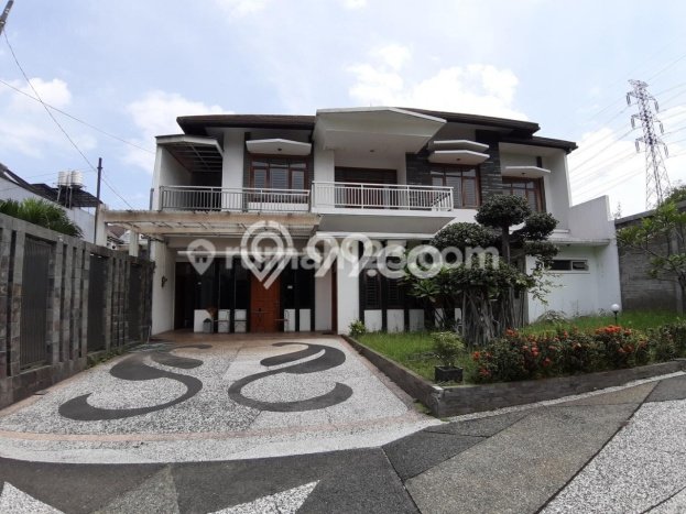 Rumah Eksklusif lokasi Mekar Wangi, Bandung, Luas 969m² Bangunan 450m² Rumah Eksklusif lokasi Mekar Wangi, Bandung, Luas 969m² Bangunan 450m²