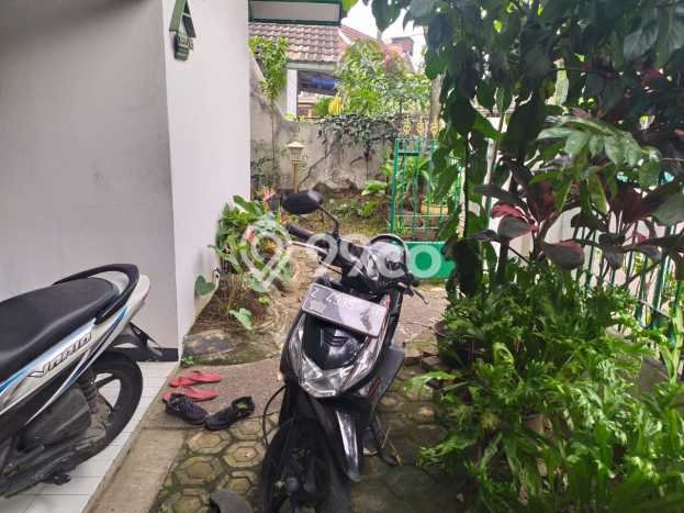 Rumah Modern 5 Kamar LT 143m2 di Buah Batu Rumah Modern 5 Kamar LT 143m2 di Buah Batu