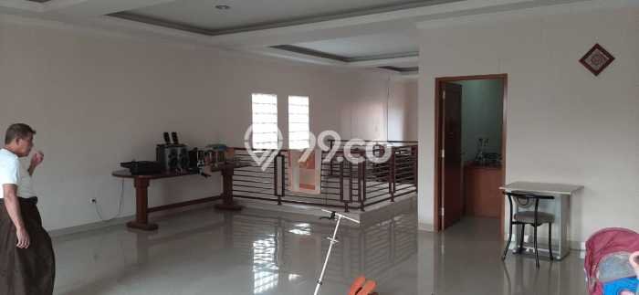 Hot Offer Hunian Premium Ideal dan Luas di Karang Tengah, Tangerang Hot Offer Hunian Premium Ideal dan Luas di Karang Tengah, Tangerang