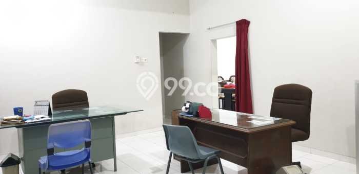 DIJUAL CEPAT! Rumah Modern di Pleburan, Semarang, Luas 200m² Bangunan 196m² NEGO! DIJUAL CEPAT! Rumah Modern di Pleburan, Semarang, Luas 200m² Bangunan 196m² NEGO!