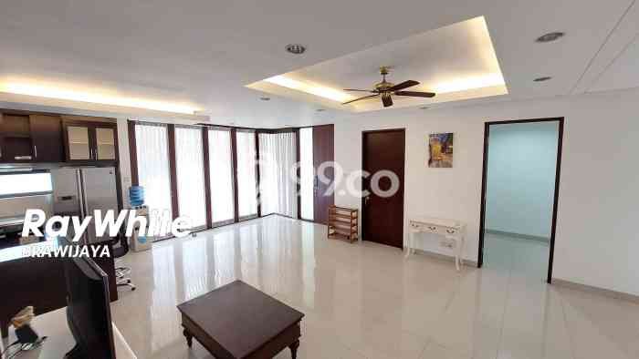 Rumah di Bangka, 3 KT, View Indah, LT 130m² Bangunan 250m² Rumah di Bangka, 3 KT, View Indah, LT 130m² Bangunan 250m²