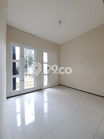 Dijual Rumah 4 Kamar Lokasi Strategis Nyaman dan Strategis di Cinere Dijual Rumah 4 Kamar Lokasi Strategis Nyaman dan Strategis di Cinere