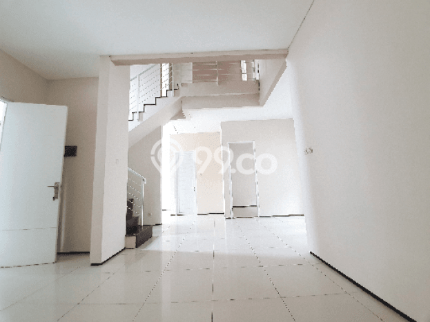 Dijual Rumah 4 Kamar Lokasi Strategis Nyaman dan Strategis di Cinere Dijual Rumah 4 Kamar Lokasi Strategis Nyaman dan Strategis di Cinere