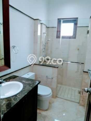 Rumah Mewah dan Megah dalam Cluster Cipete, jakarta Selatan Rumah Mewah dan Megah dalam Cluster Cipete, jakarta Selatan