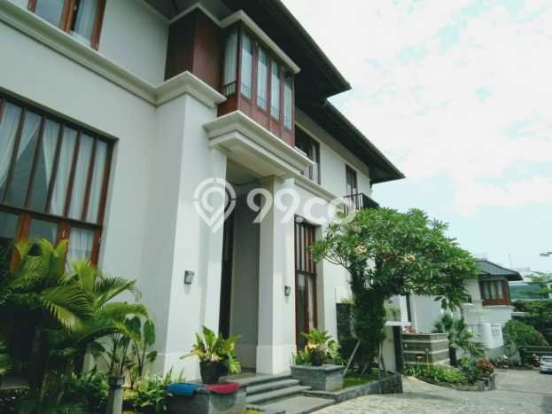 Rumah Mewah dan Megah dalam Cluster Cipete, jakarta Selatan Rumah Mewah dan Megah dalam Cluster Cipete, jakarta Selatan