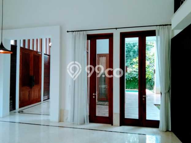 Rumah Mewah dan Megah dalam Cluster Cipete, jakarta Selatan Rumah Mewah dan Megah dalam Cluster Cipete, jakarta Selatan