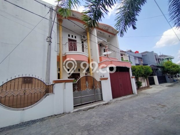 Lokasi terbaik! Rumah siap pakai disewakan di Banyuanyar LB 350m2 Lokasi terbaik! Rumah siap pakai disewakan di Banyuanyar LB 350m2